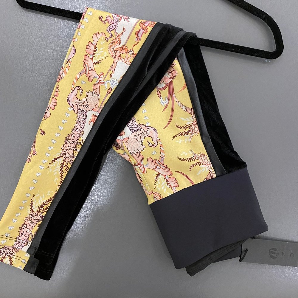 NWT Noli Yoga Santo Legging size XS